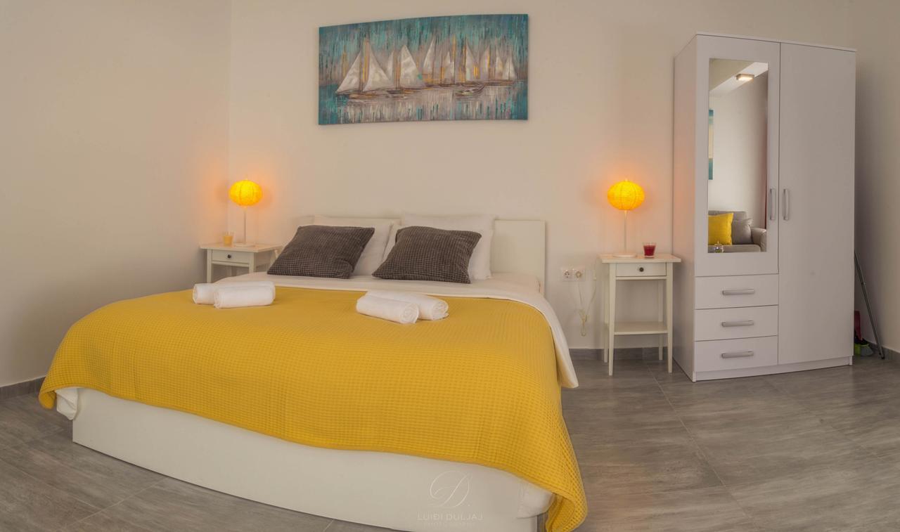Sun Studio Apartments Trogir Exterior photo